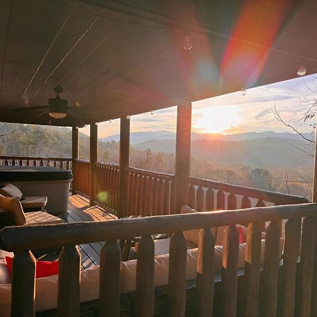 Smoky Paws - Exceptional Cabin, Stunning Mountain Views, Hot Tub, Tranquil, Gigabit Internet, Free L2 Ev Pigeon Forge Zewnętrze zdjęcie